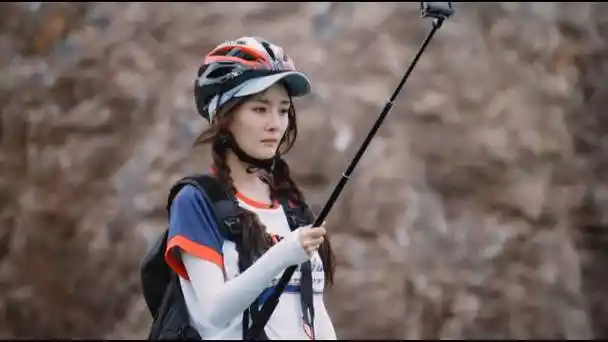 杨幂rua丁程鑫的脸#看杨幂玩就很开心下期预告杨幂骑马,策马崩痰哪