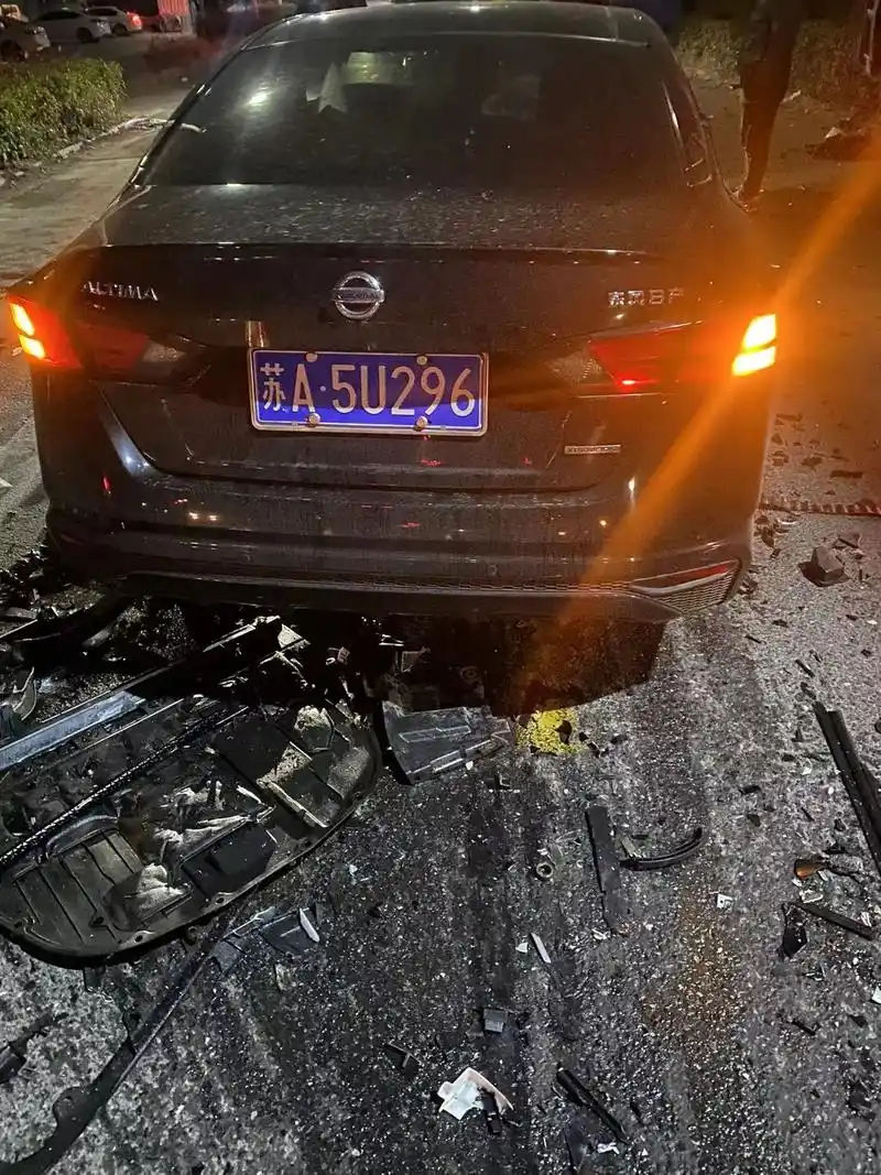 2023年1月24号,晚上9.30,郭村镇彭河大桥车祸现场. - 抖音