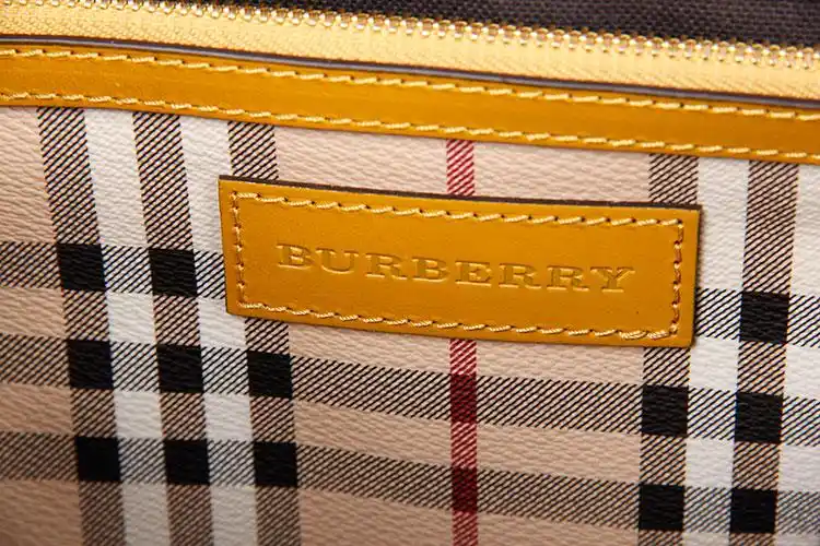 burberry(博柏利) 经典格纹pvc黄色配皮两用包