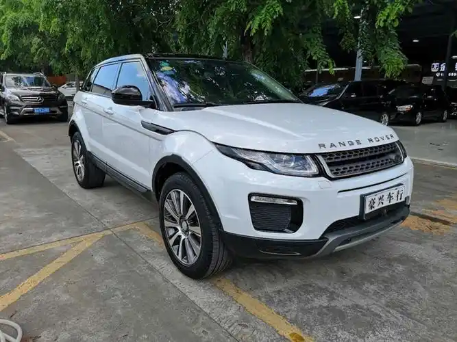 【海口】2018年01月 路虎 揽胜极光 2018款 240ps se 智耀版 自动档