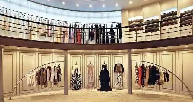 盘点明星衣帽间有多壕,舒畅像商场,范冰冰一个别墅来放鞋!