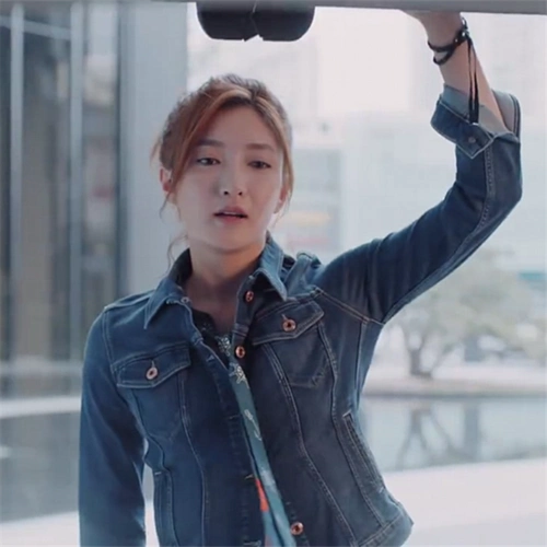 恋爱先生江疏影罗玥同款印花衬衫女韩版宽松牛仔外套2018春装新款