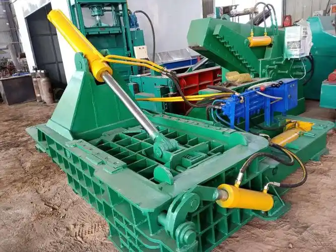 能压多种废料的金属压块机