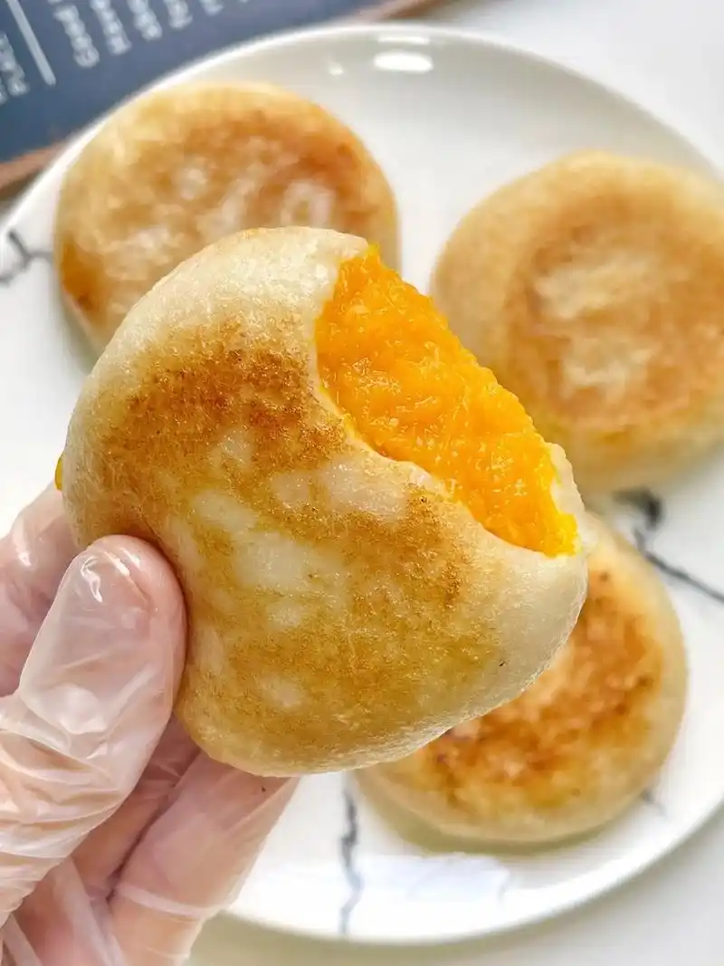 南瓜馅糯米饼