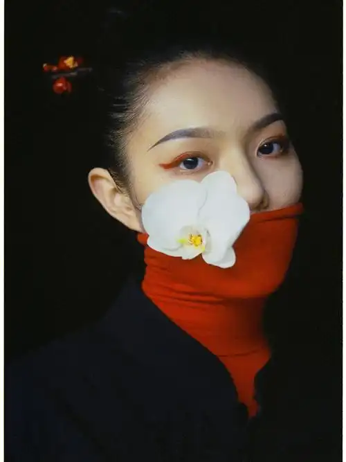 给张家诚发的一组人像作品胶片写真