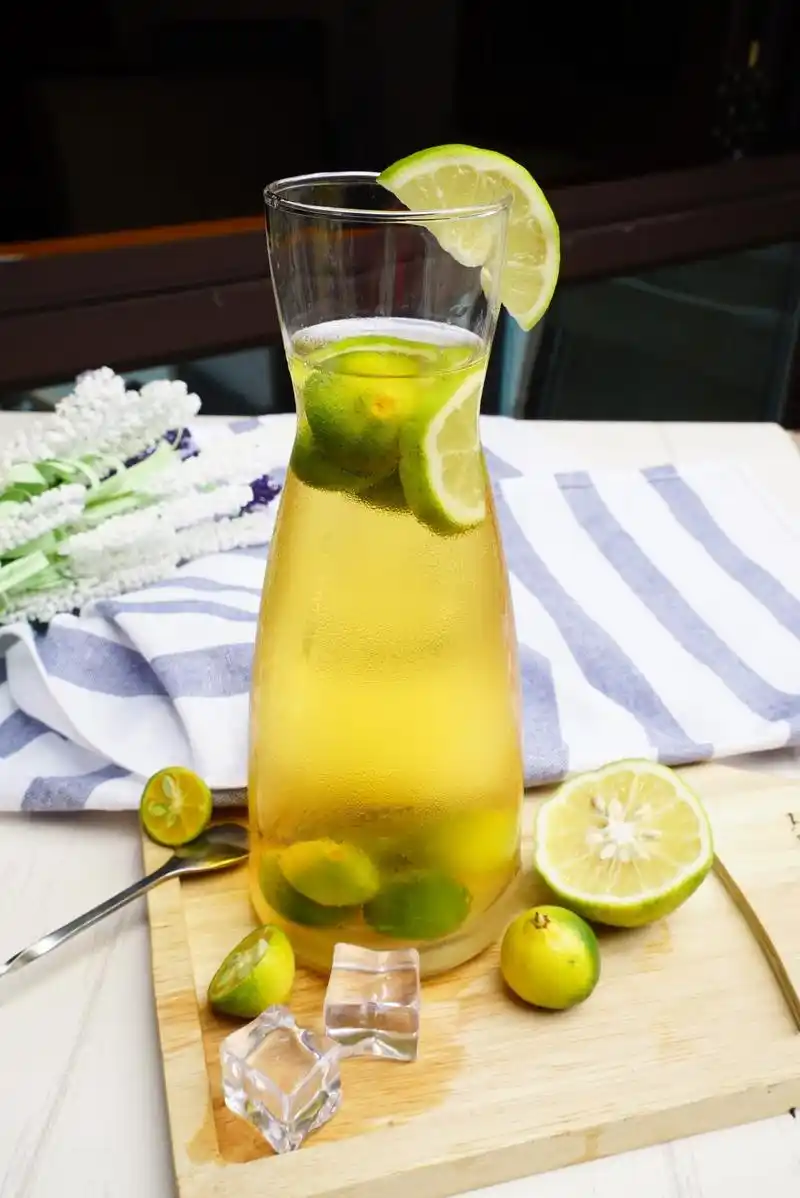 【帕帕罗蒂】@所有人,必点的金桔柠檬茶买一送一,你想与谁分享?