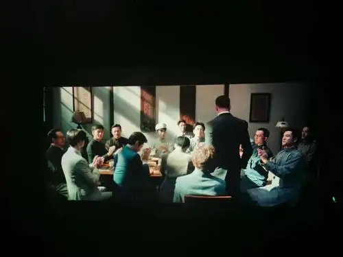 基础学院组织观看爱国主义电影《1921》