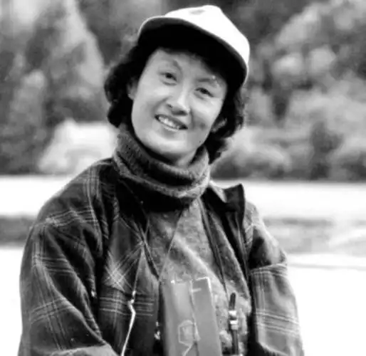 年轻时黄宗英照片