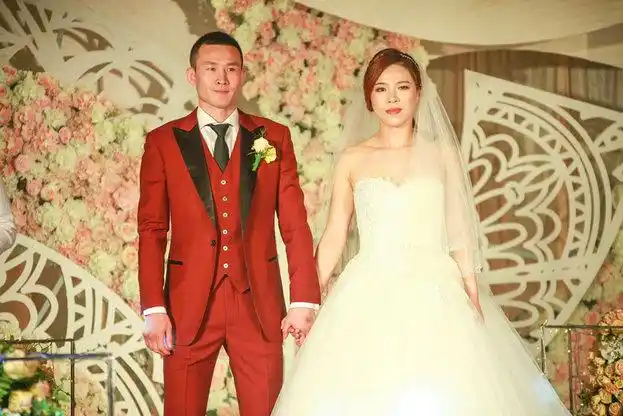 中国ufc勇士"东北虎"王冠今日大婚