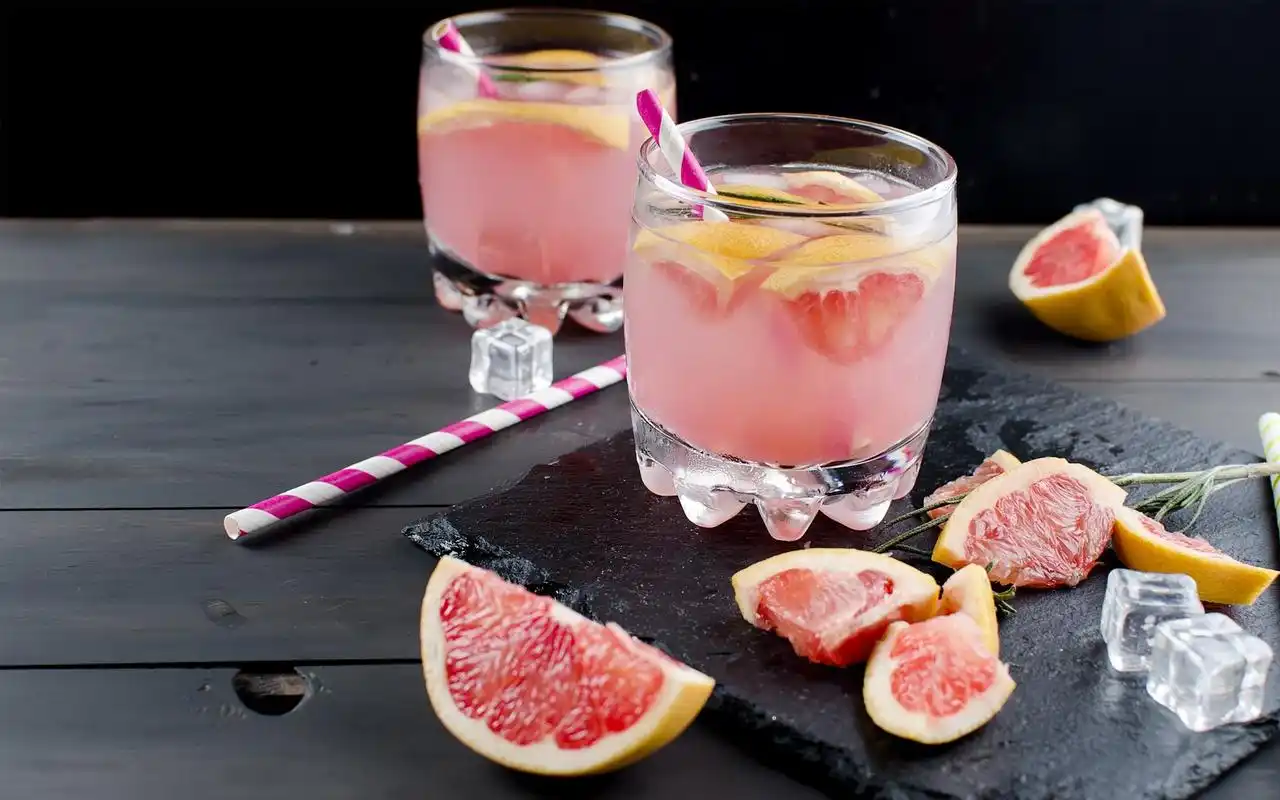 清凉夏日饮品高清桌面壁纸