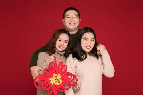 最后来张全家福,祝福新的一年幸福美满,平安健康,向快乐出发!