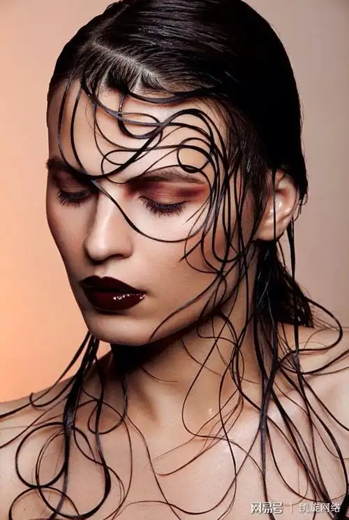 湿发造型独具美感的创意湿发造型学起来