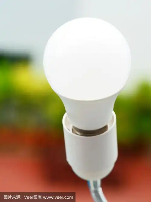 近距离的led灯白光灯泡