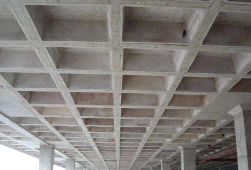 3)井字形密肋楼板
