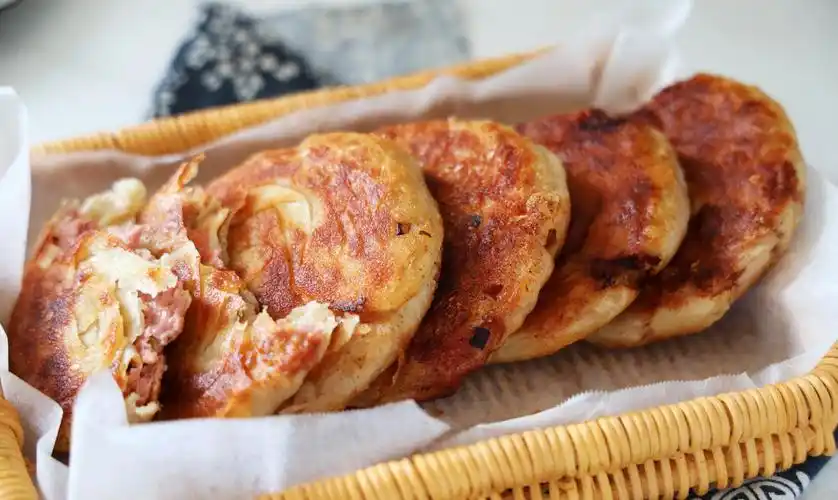 牛肉饼这样做太香了层次多又酥脆牛肉鲜嫩多汁家人都说好吃