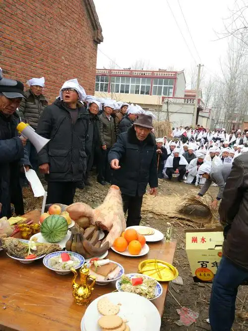 在春天记下一场乡村葬礼