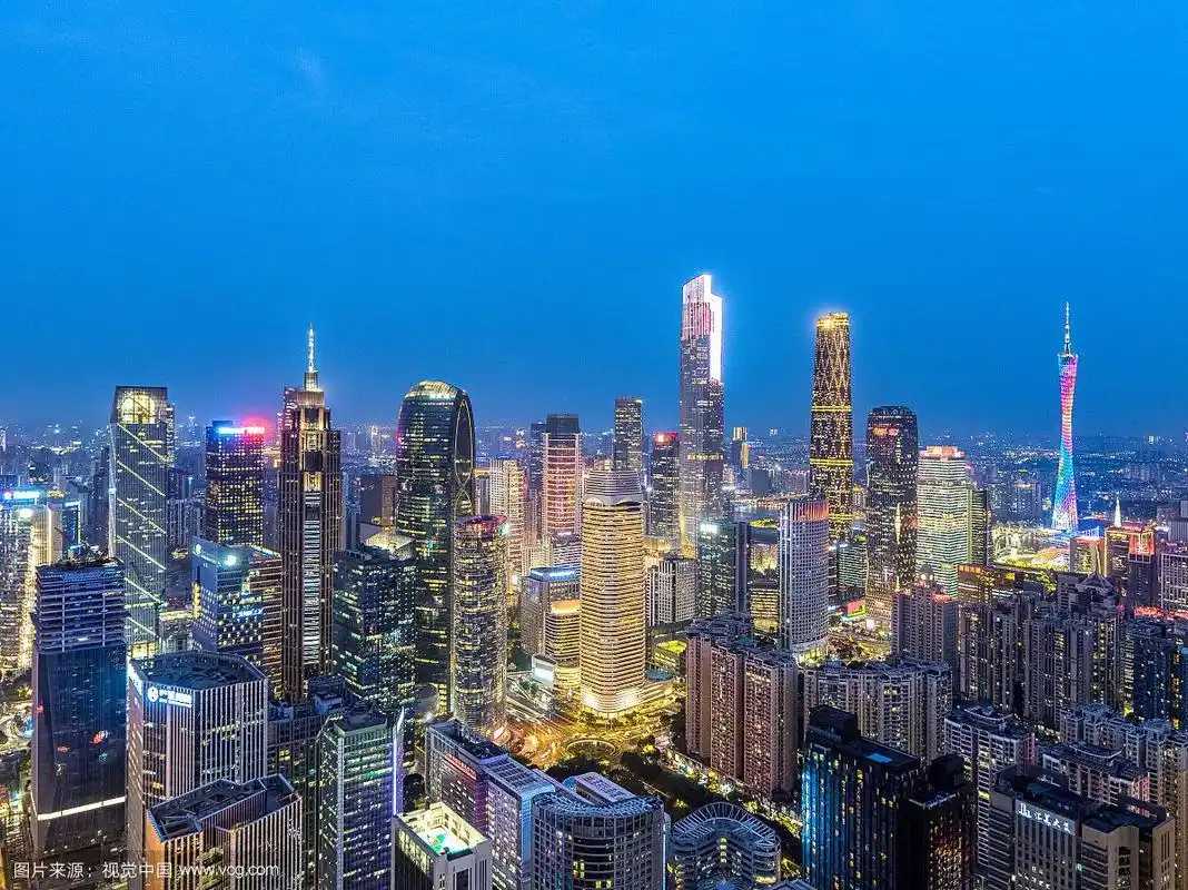 航拍视角下的广州珠江新城-广州塔城市天际线全景