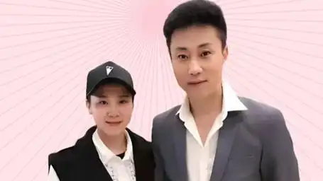 离婚9年后,再看耿为华和前妻郑佳现状,夫妻差距一个天一个地