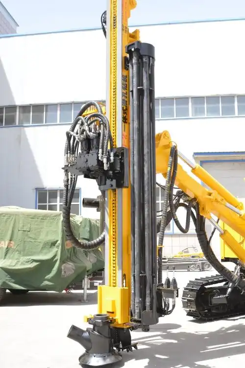 履带式液压潜孔钻机
