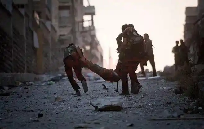 最后奉上一个公益短片(1分33秒)——《一分钟见证战争的伤痛》最后小