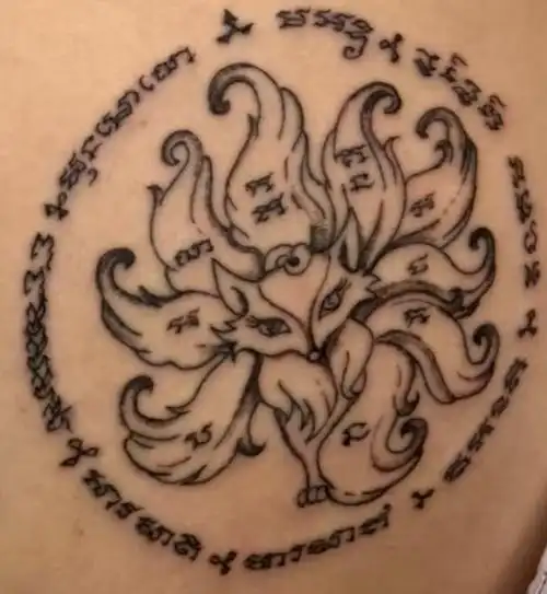 泰国刺符纹身白衣阿赞派九尾狐仙魅力招桃花异性缘泰符缘预约连接