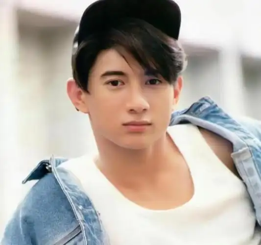 有种"整容"叫吴奇隆结婚,老婆刘诗诗变化不大,他却像换了个人