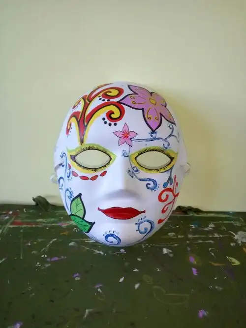 新思维绘画班美轮美奂------面具画