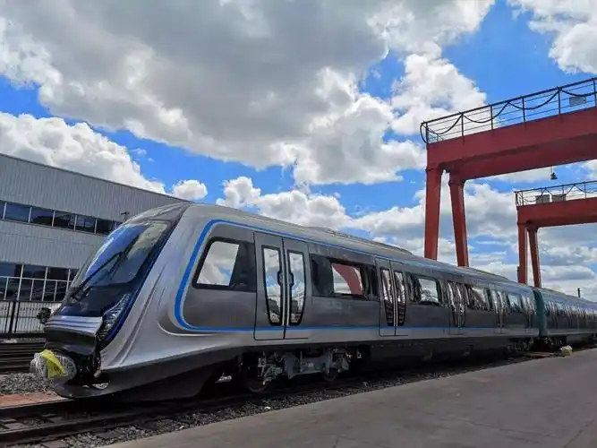 广州未来地铁来了全自动驾驶车窗可变身触摸屏还有n多硬核功能