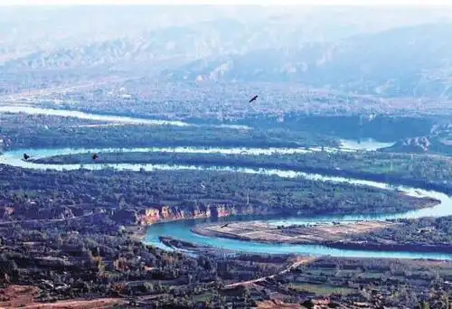 河湟谷地植绿忙