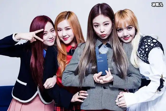 blackpink新歌音源泄露怎么回事 somi直播不小心泄露