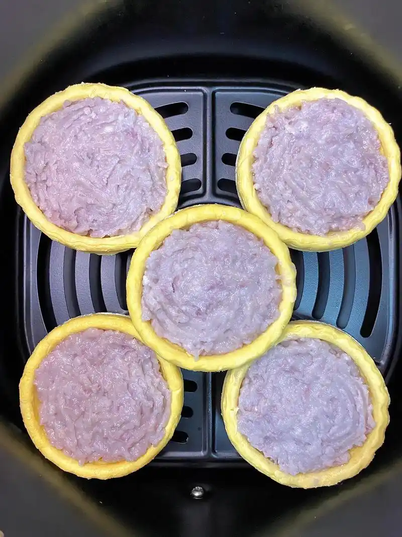 蛋挞皮这样做,真的是绝了,蛋挞皮酥脆,芋泥香甜,这样做的香芋 - 抖音