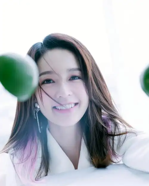 73截修/调色/赏图愉快#李沁#壁纸#写真分享