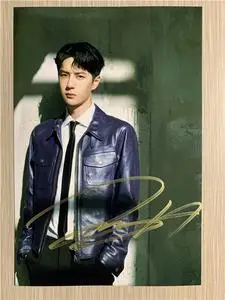 『冲冠』大陆明星王一博亲笔签名照片24款热门定妆照无仿无印刷