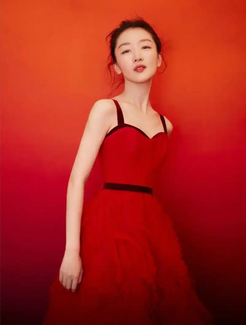 周冬雨 卧蚕眼妆