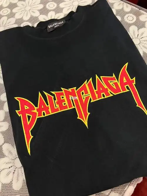 tizzyt同款,真的帅只是这印花裂得也太快了吧#巴黎世家  #tt