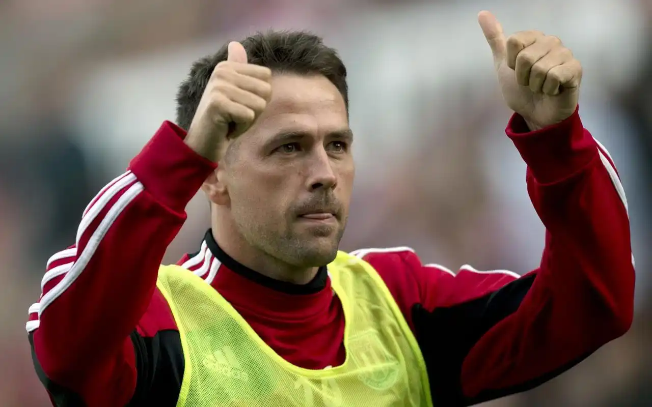 欧文michael owen桌面壁纸之足球体坛名将高清大图预览1920x1080_欧美