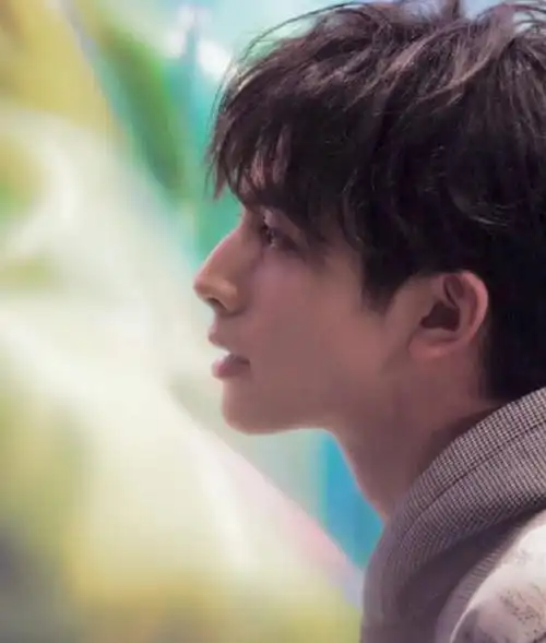 宋威龙我真的太可以了啊啊…人都长这样了还讨论演技剧情合适么?