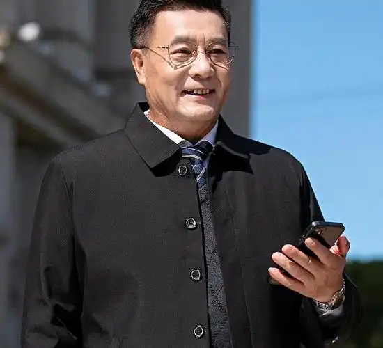 70岁老头夹克外套春爸爸男中老年人春装茄克衫60岁爷爷老人翻领男士