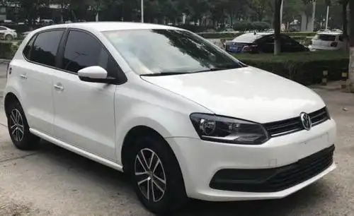 大众polo 1.4 风尚版 白色 手动挡