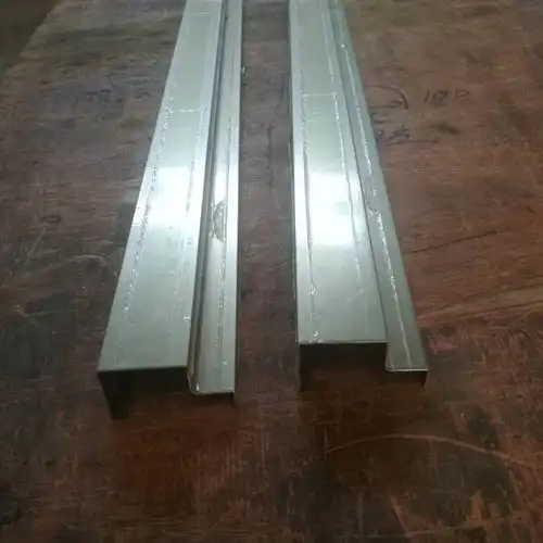 拉丝古铜色圆弧不锈钢门套 拉丝玫瑰金山字弧电梯门套 可定制