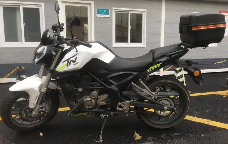 钱江 贝纳利 tn25 摩托车 250cc