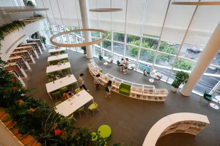 上海少年儿童图书馆(长风馆)在苏州河畔开馆!