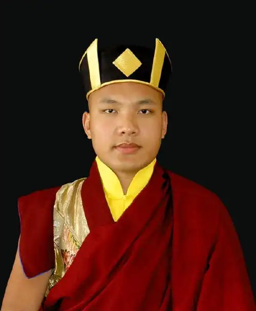 十六世噶玛巴的预言