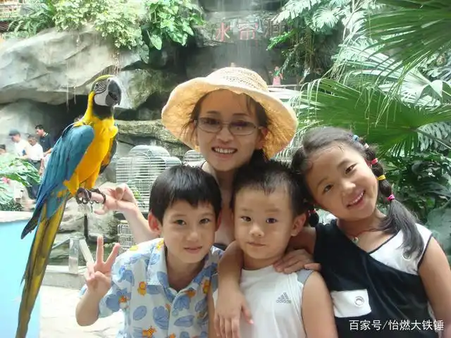 女演员涓子和老公结婚多年,婚后生下两子,老公是圈外人