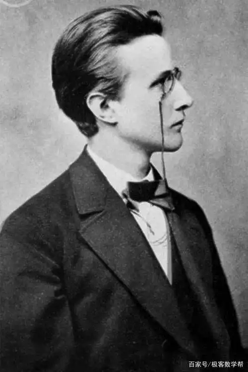 不仅数学好,长得还帅,然而他们的颜值全被课本毁了