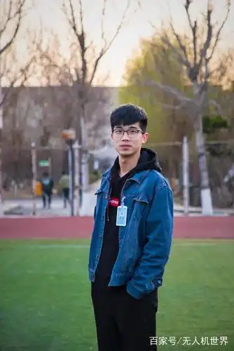 21岁男生边上学边创业,为家乡拍摄纪录片"火"了| 我是飞手