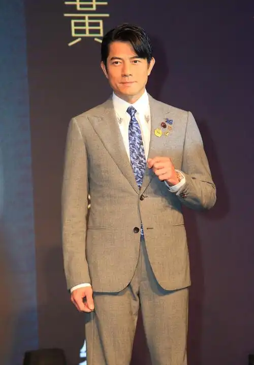 我知道我只能陪你走这一段路,但我想伴你久. 郭富城,香港演员,歌手.