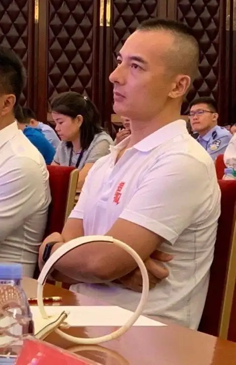 《大明宫词》"太子弘"刘栋转行做导演 发际线令人堪忧