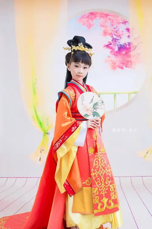杉叔的儿童摄影作品《古装》