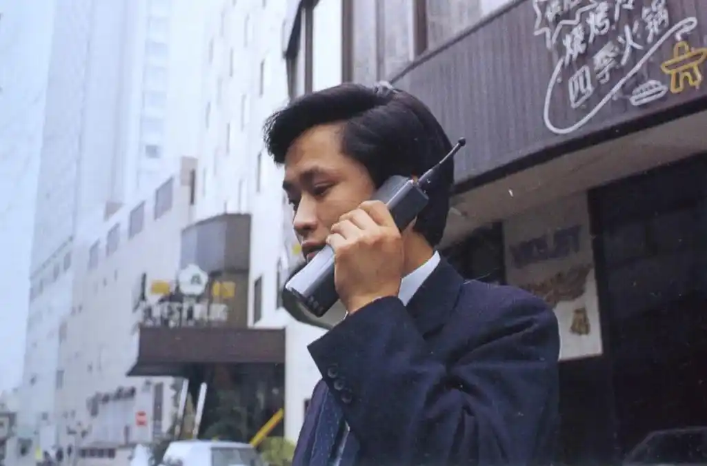 大哥大打桩模子